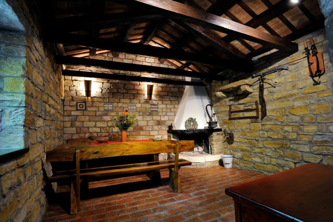 Traditional Istrian Stone House Šmarje Extérieur photo